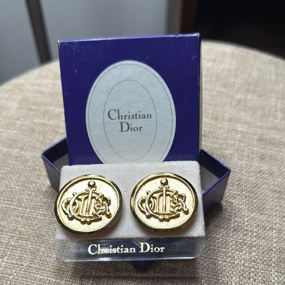 VINTAGE Christian Dior Gold Clip On Earrongs